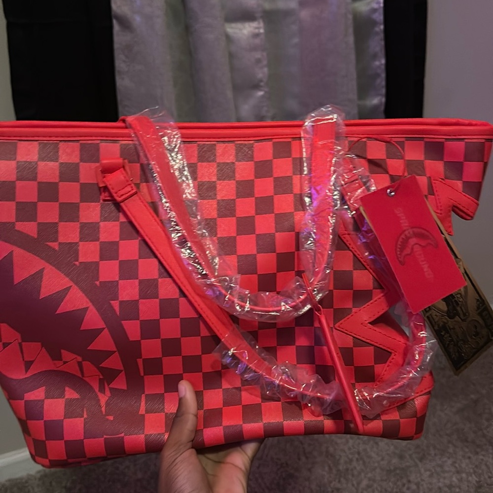 Women’s sprayground tote